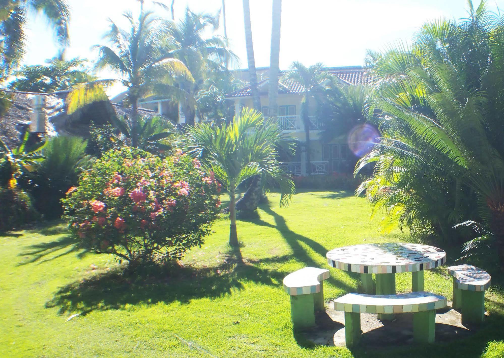 Hotel Los Pinos Las Terrenas Kültér fotó