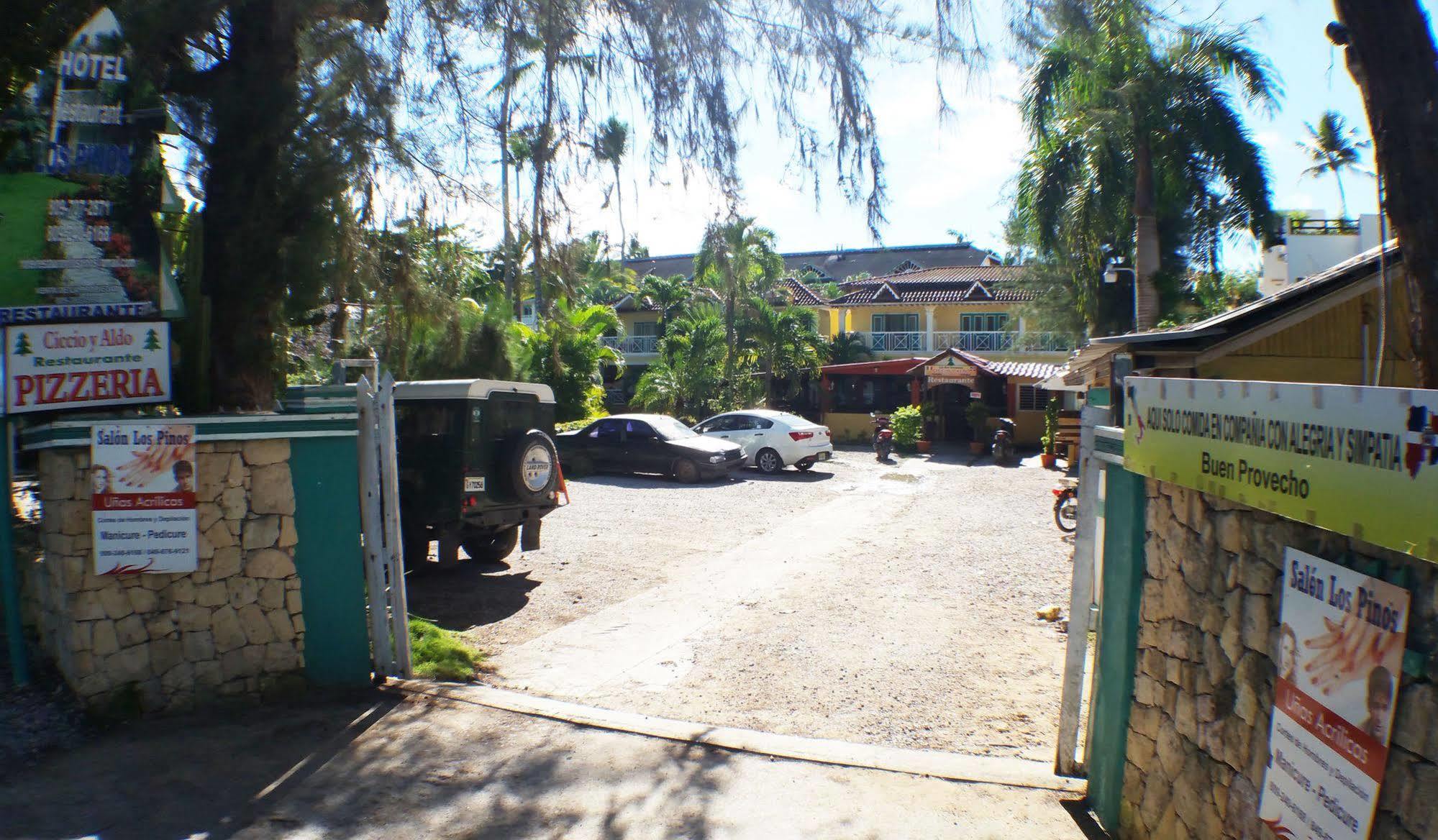 Hotel Los Pinos Las Terrenas Kültér fotó